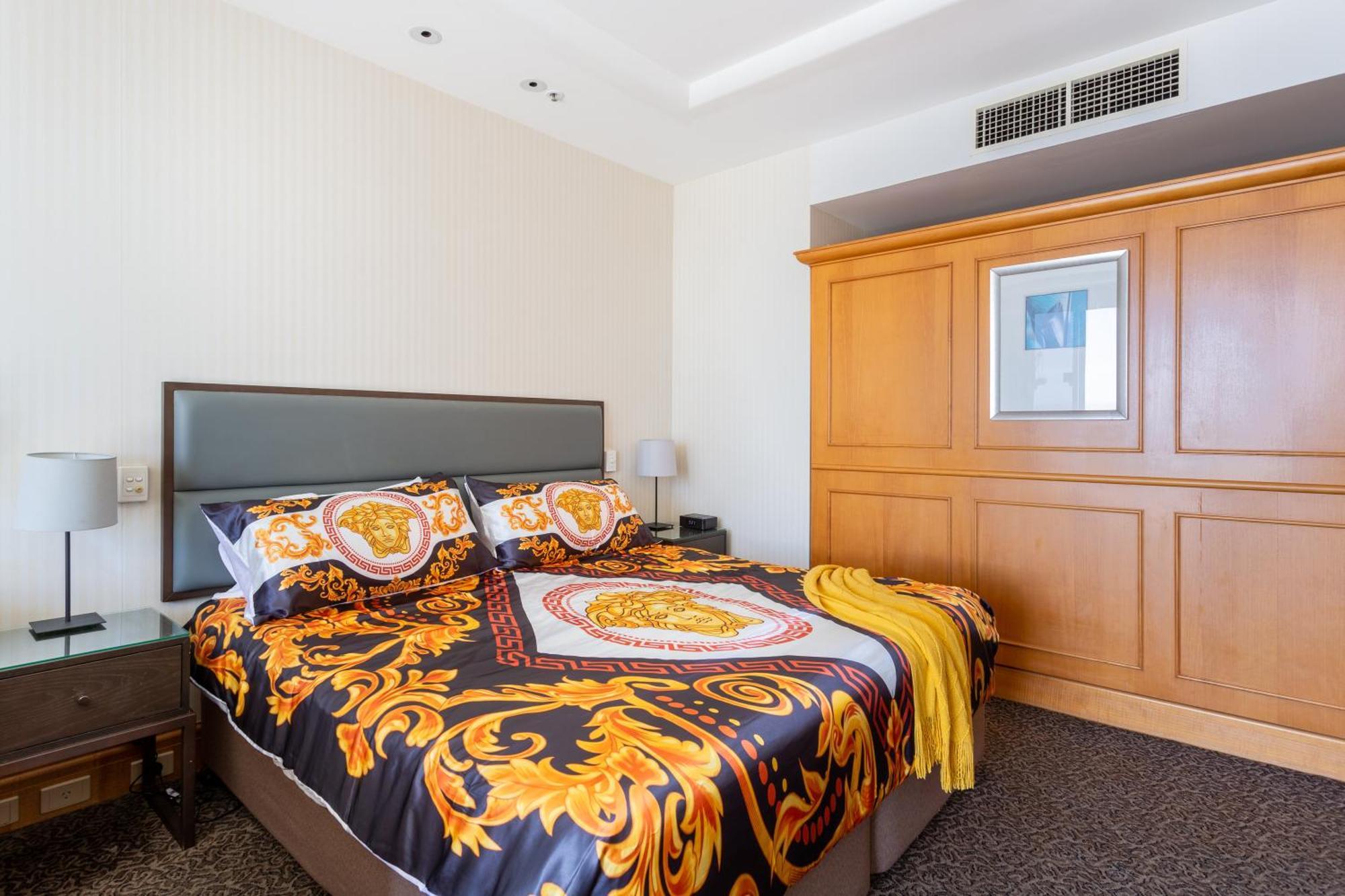 Luxury Privately Owned Ocean View Studio Apartments At O4Ks Gold Tower Gold Coast Room photo